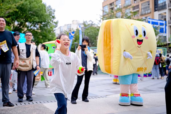 牛博 全龄共享运动乐，上海多元体育赛事焕发城市活力